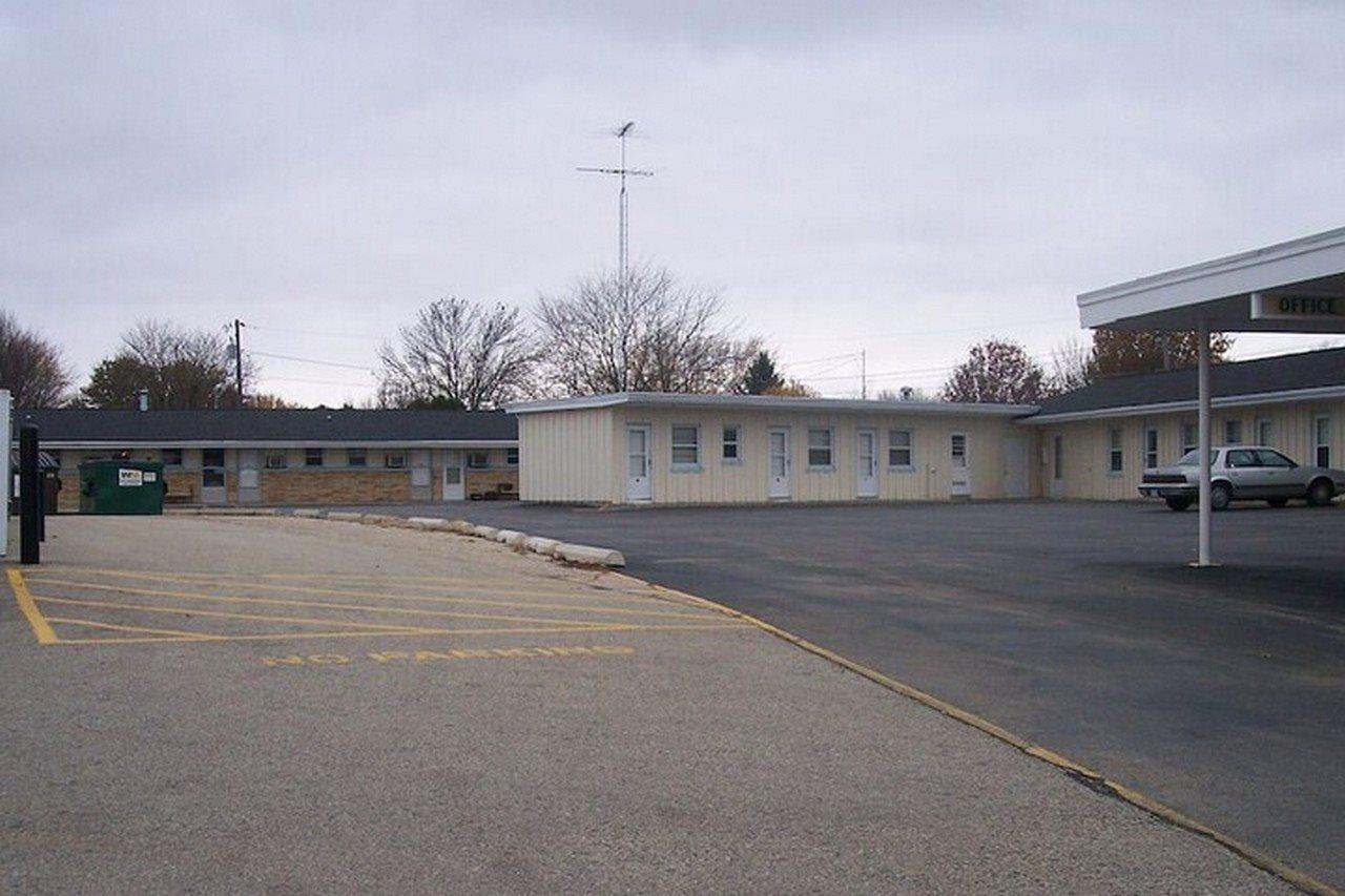 Grand View Motel Beaver Dam Екстериор снимка