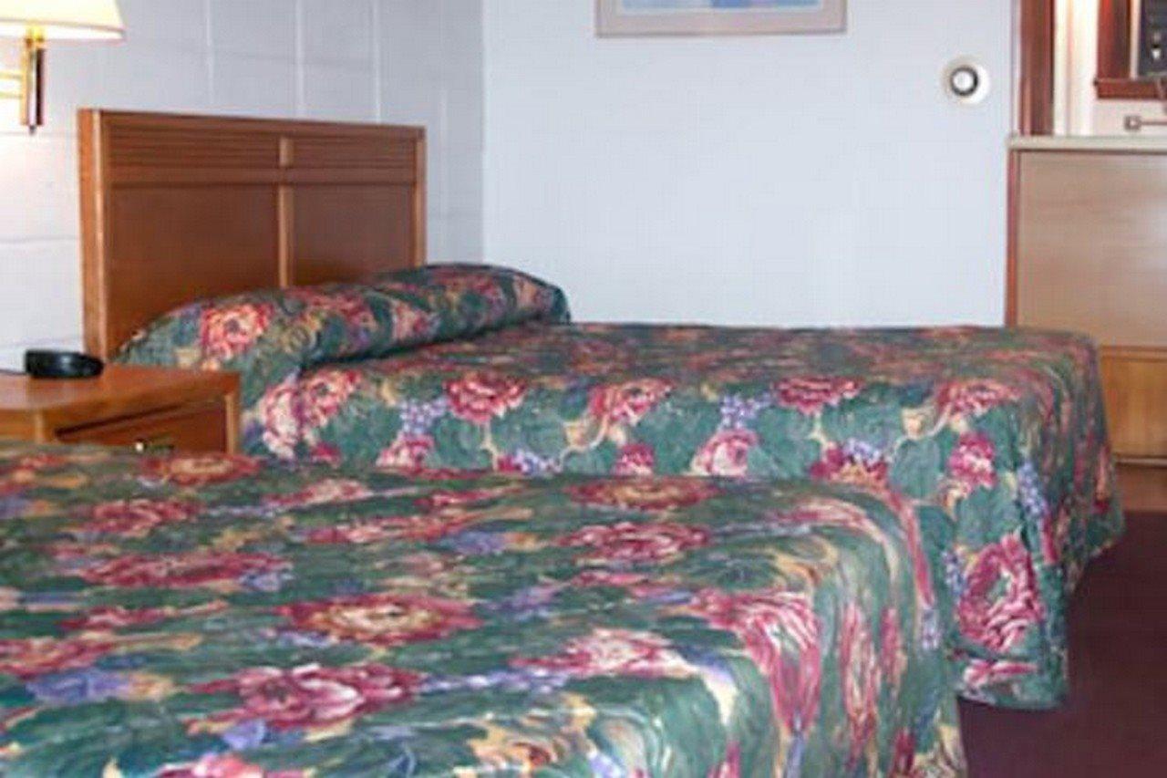 Grand View Motel Beaver Dam Екстериор снимка