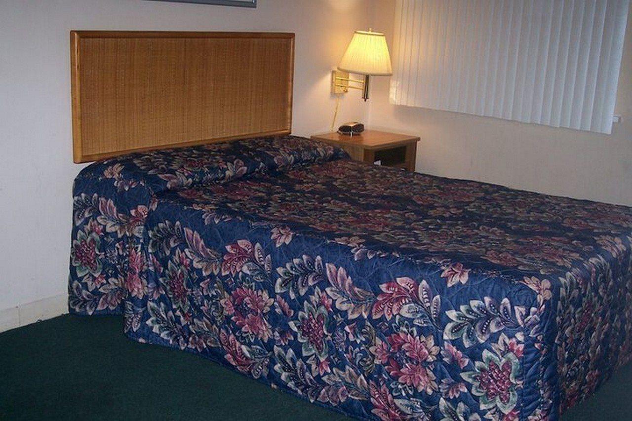 Grand View Motel Beaver Dam Екстериор снимка