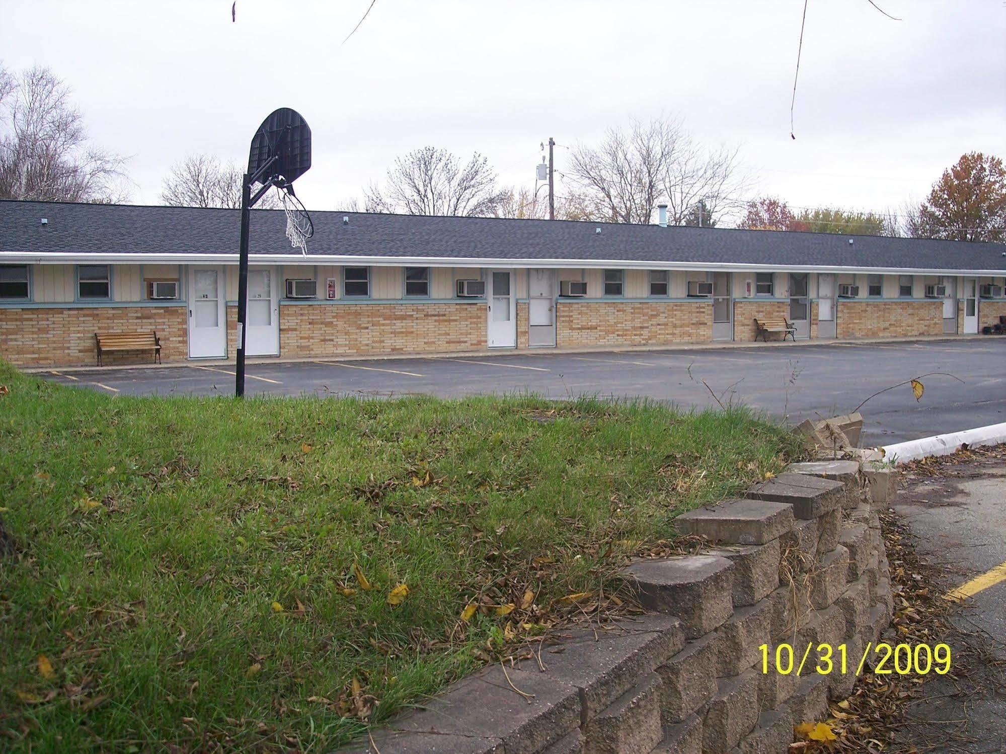 Grand View Motel Beaver Dam Екстериор снимка