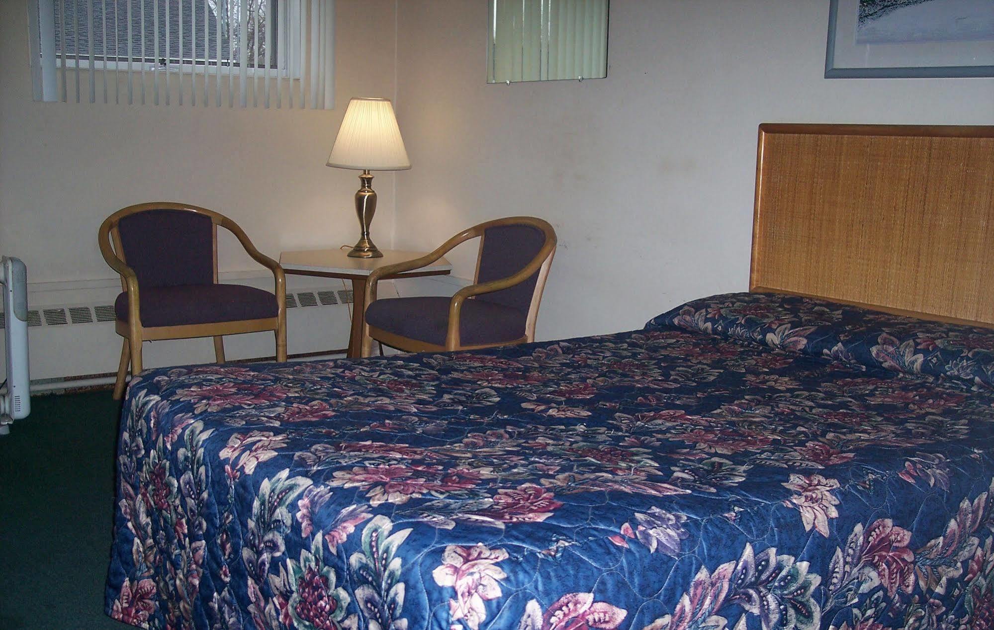 Grand View Motel Beaver Dam Екстериор снимка
