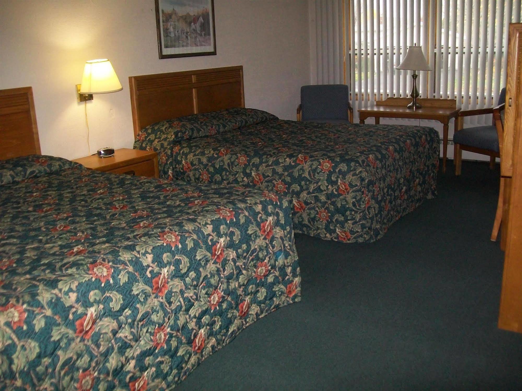 Grand View Motel Beaver Dam Екстериор снимка