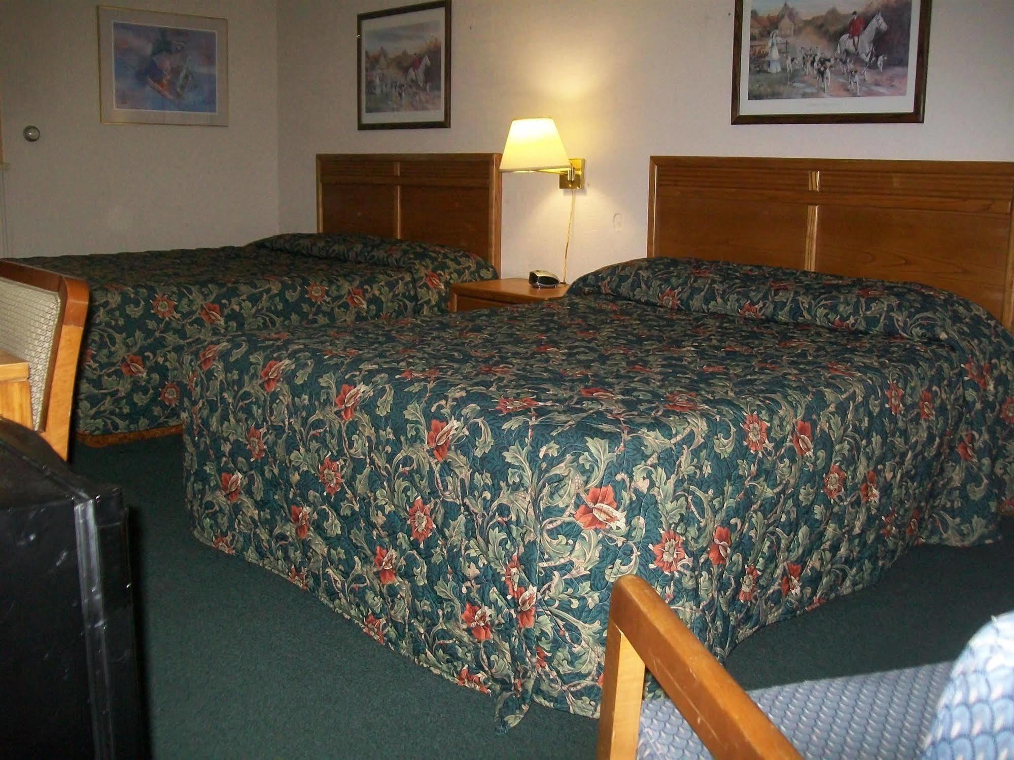 Grand View Motel Beaver Dam Екстериор снимка