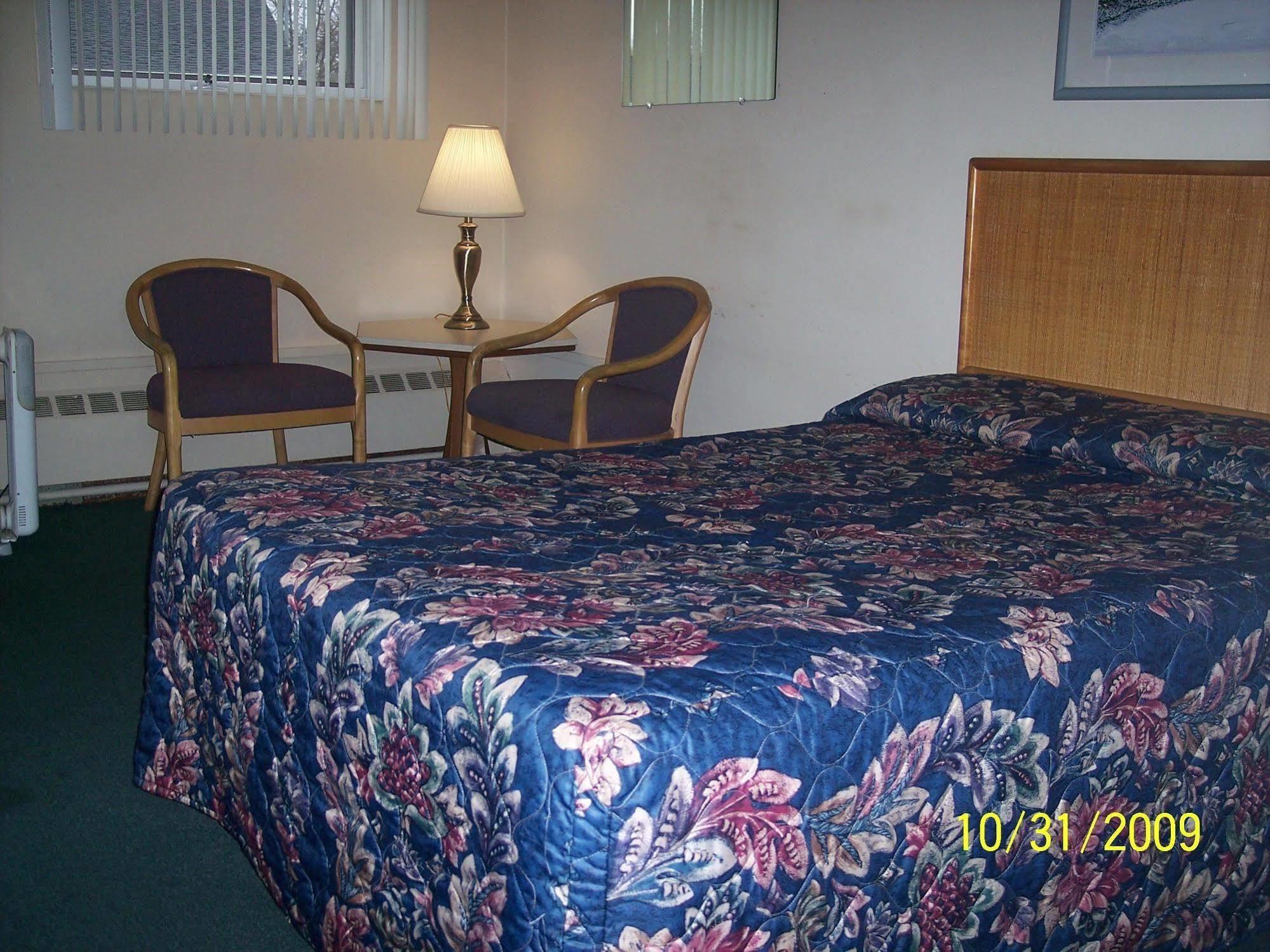 Grand View Motel Beaver Dam Екстериор снимка