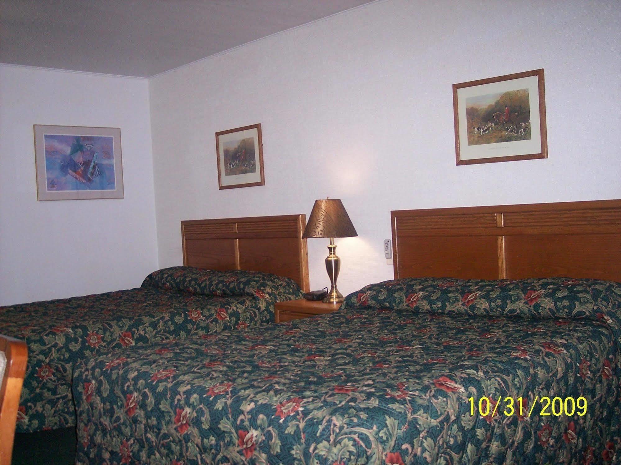 Grand View Motel Beaver Dam Екстериор снимка