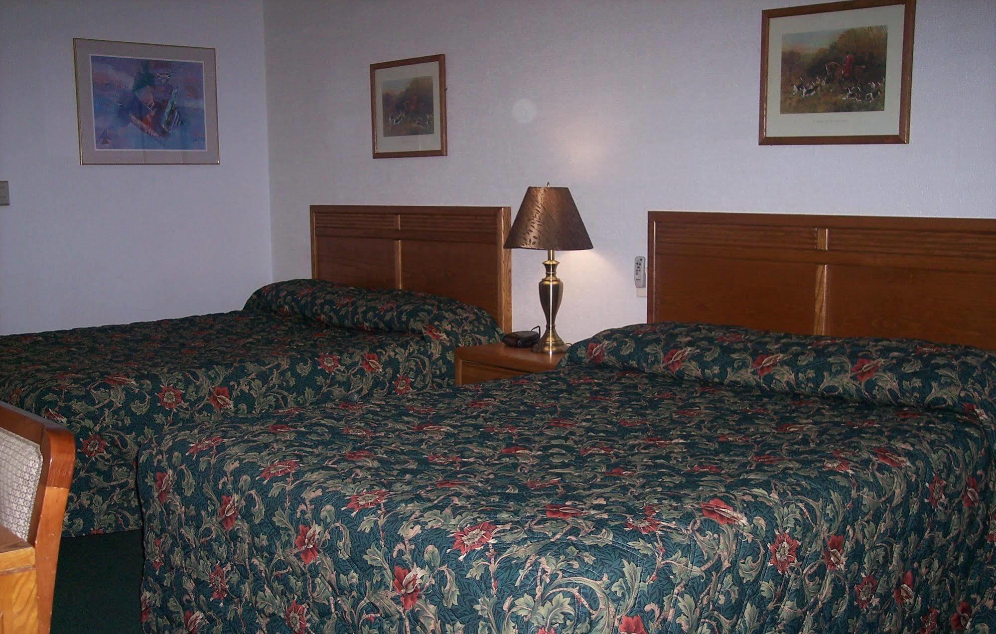 Grand View Motel Beaver Dam Екстериор снимка